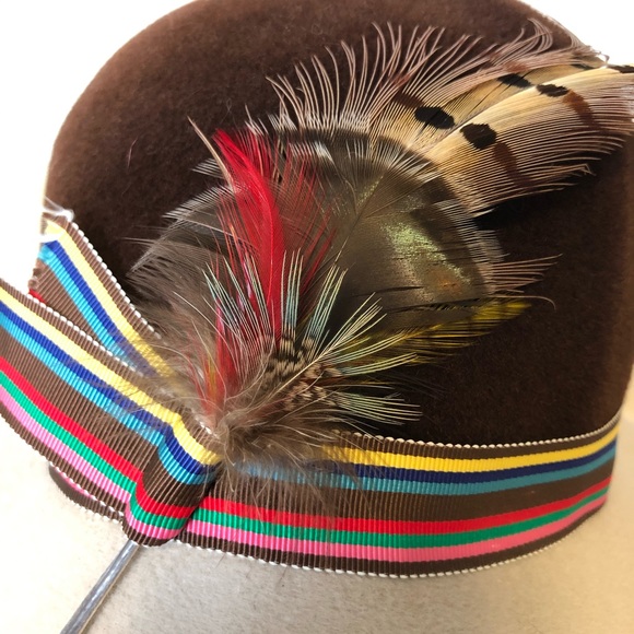 Vintage Georgette Velour Hat with Feather (read) - Picture 2 of 7